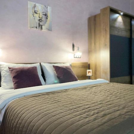 Apartment Жд Вокзал, Центр Lviv Kültér fotó