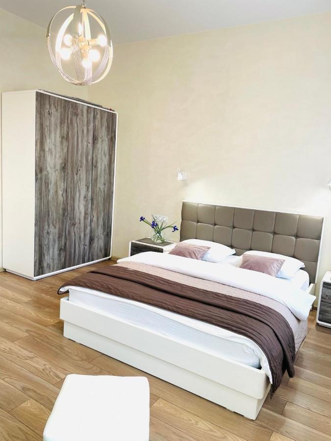 Apartment Жд Вокзал, Центр Lviv Kültér fotó